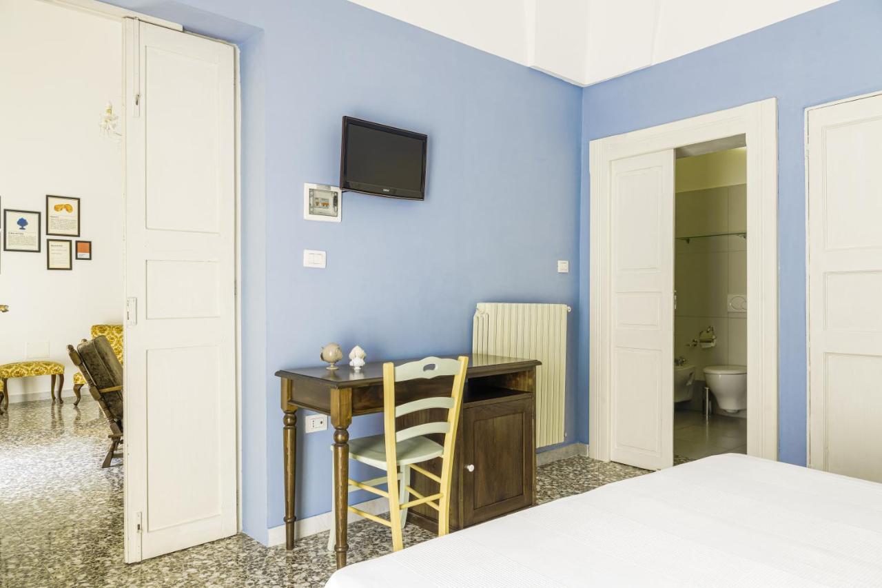 Palazzo Dante Bed & Breakfast อัลลิสเต ภายนอก รูปภาพ