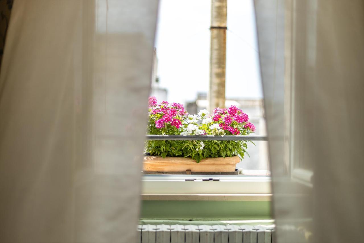 Palazzo Dante Bed & Breakfast อัลลิสเต ภายนอก รูปภาพ