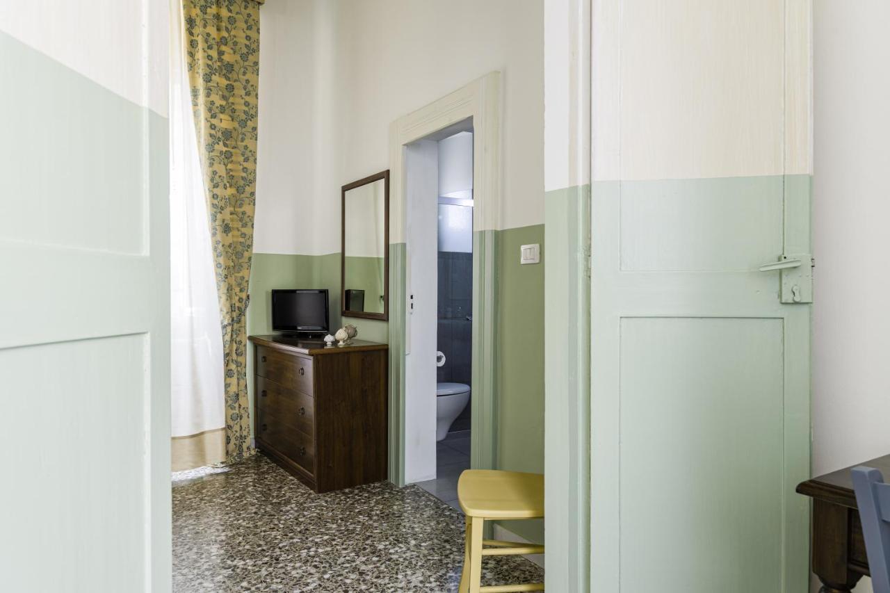 Palazzo Dante Bed & Breakfast อัลลิสเต ภายนอก รูปภาพ