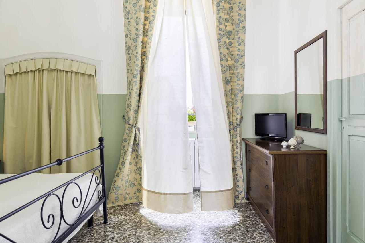 Palazzo Dante Bed & Breakfast อัลลิสเต ภายนอก รูปภาพ
