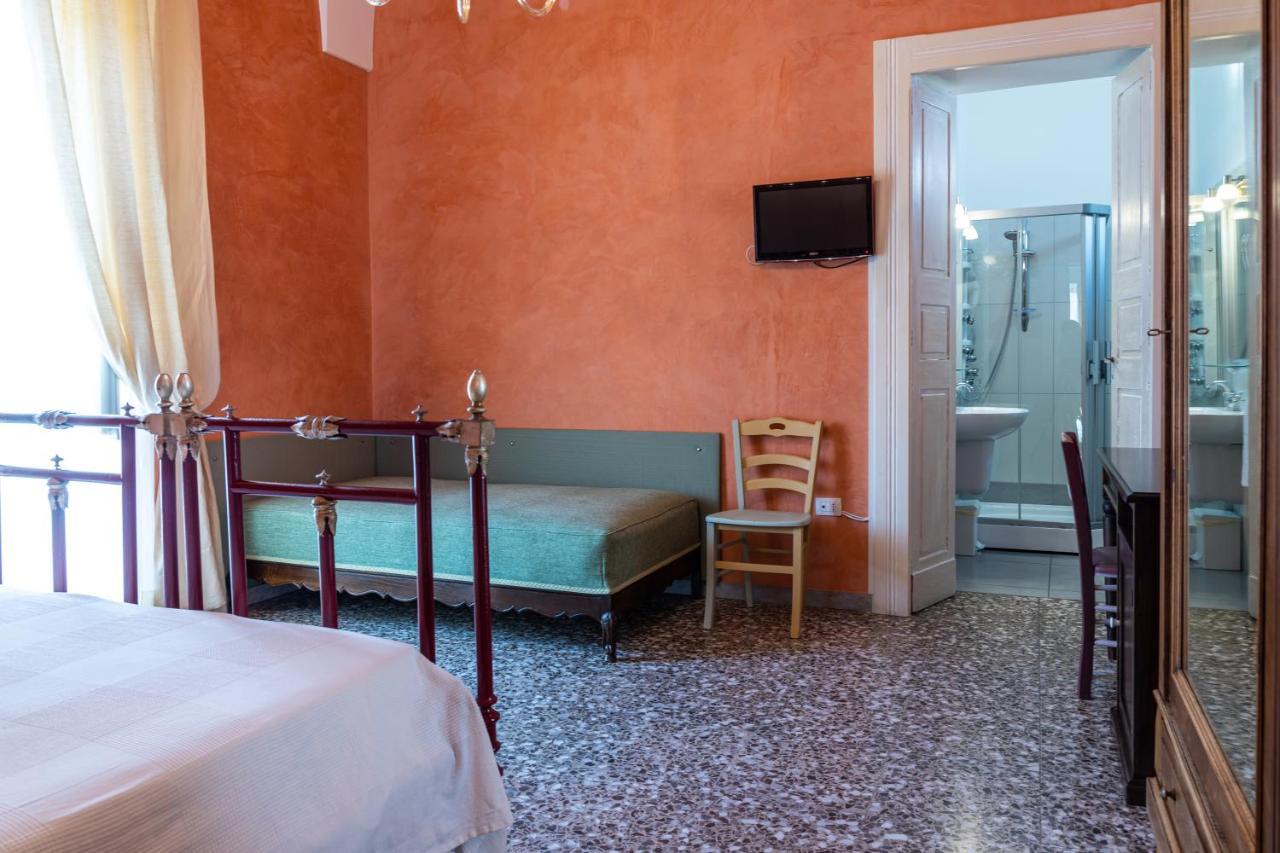 Palazzo Dante Bed & Breakfast อัลลิสเต ภายนอก รูปภาพ