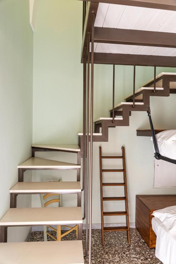 Palazzo Dante Bed & Breakfast อัลลิสเต ภายนอก รูปภาพ
